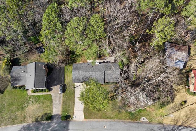 566 Sugar Valley SE Lane, Conyers, GA 30094