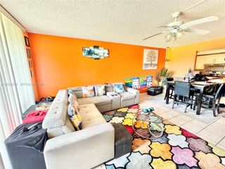 5570 NW 44th St 408A, Lauderhill, FL 33319
