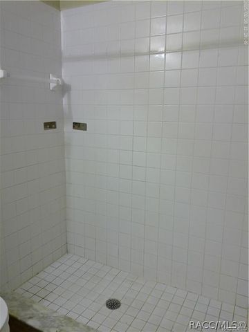 5921 W Woodhill Court, Crystal River, FL 34429