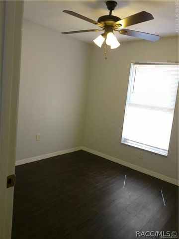 5921 W Woodhill Court, Crystal River, FL 34429
