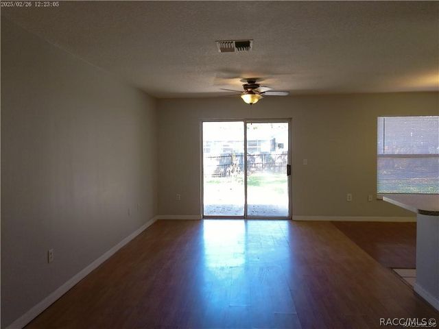 5921 W Woodhill Court, Crystal River, FL 34429
