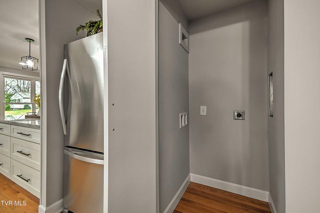 1002 Lincoln Avenue, Johnson City, TN 37604