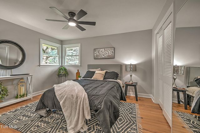 1002 Lincoln Avenue, Johnson City, TN 37604