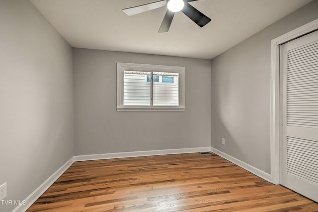 1002 Lincoln Avenue, Johnson City, TN 37604