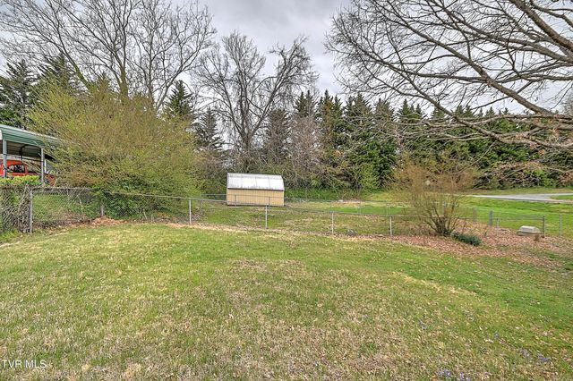 1002 Lincoln Avenue, Johnson City, TN 37604