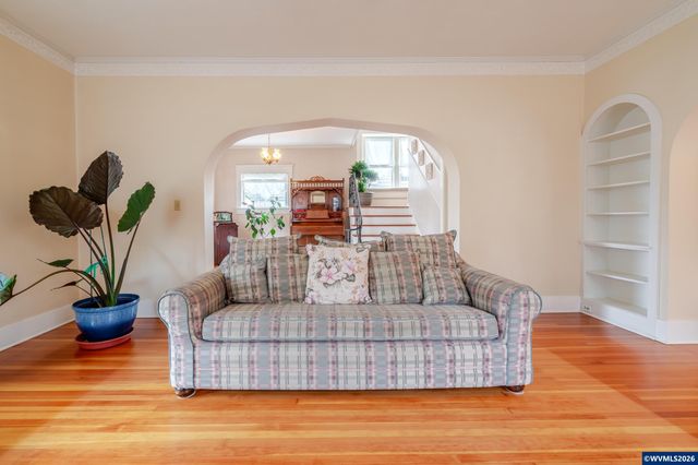 821 6th Av SW, Albany, OR 97321