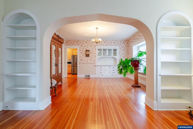 821 6th Av SW, Albany, OR 97321