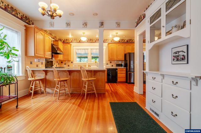 821 6th Av SW, Albany, OR 97321