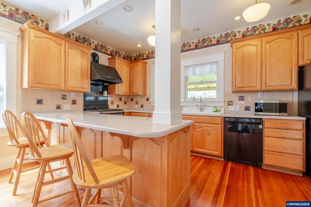 821 6th Av SW, Albany, OR 97321