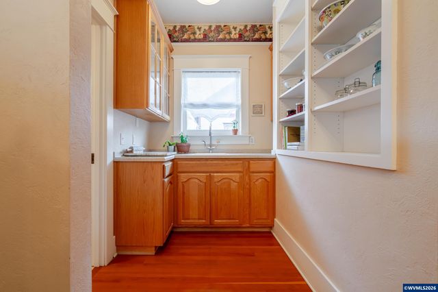 821 6th Av SW, Albany, OR 97321