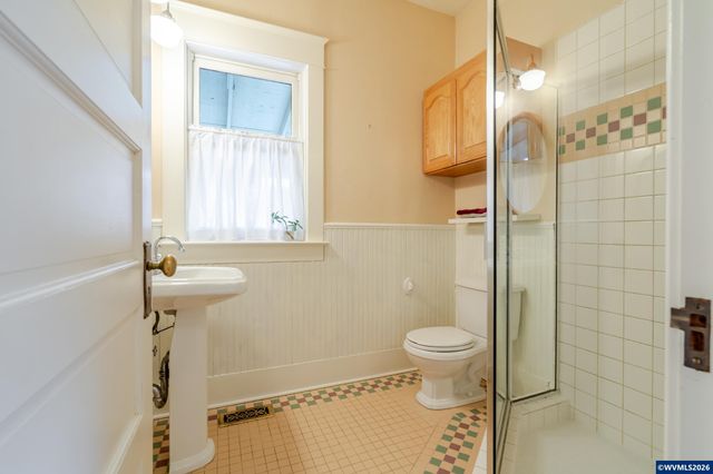 821 6th Av SW, Albany, OR 97321