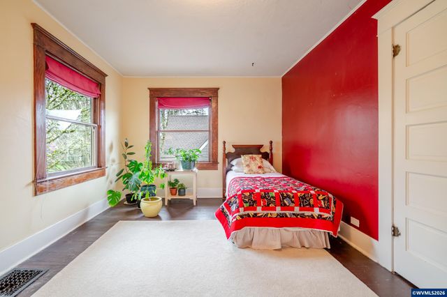 821 6th Av SW, Albany, OR 97321