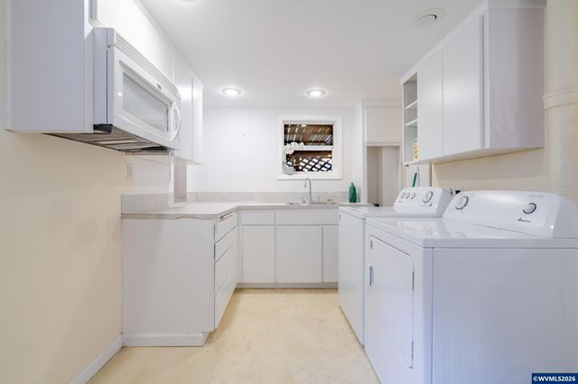 821 6th Av SW, Albany, OR 97321