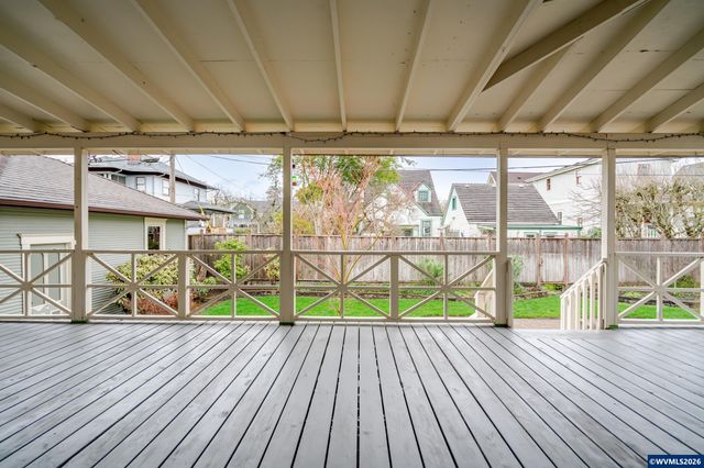 821 6th Av SW, Albany, OR 97321