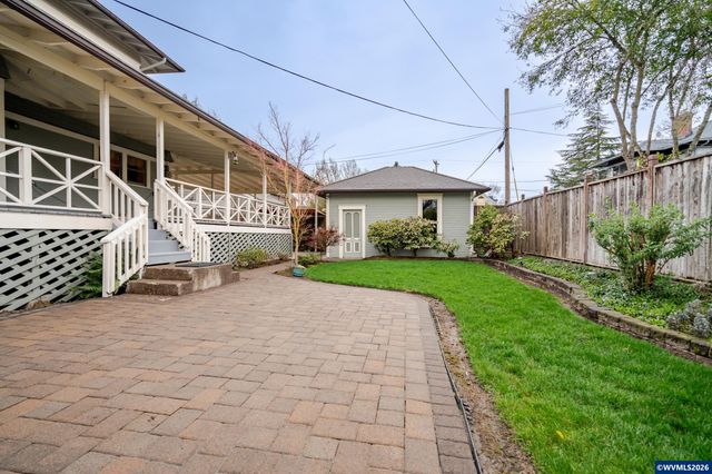 821 6th Av SW, Albany, OR 97321