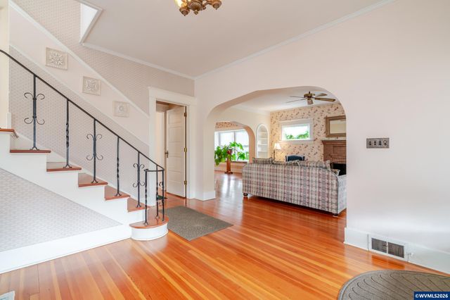 821 6th Av SW, Albany, OR 97321