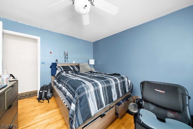 1 Oak Grove Rd, Raritan Twp., NJ 08822