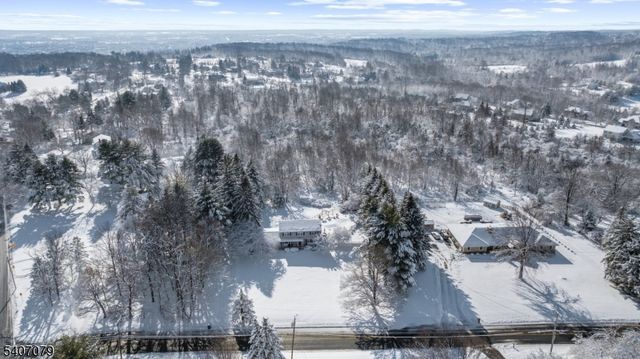 1 Oak Grove Rd, Raritan Twp., NJ 08822