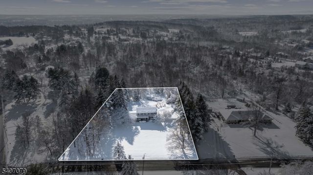 1 Oak Grove Rd, Raritan Twp., NJ 08822