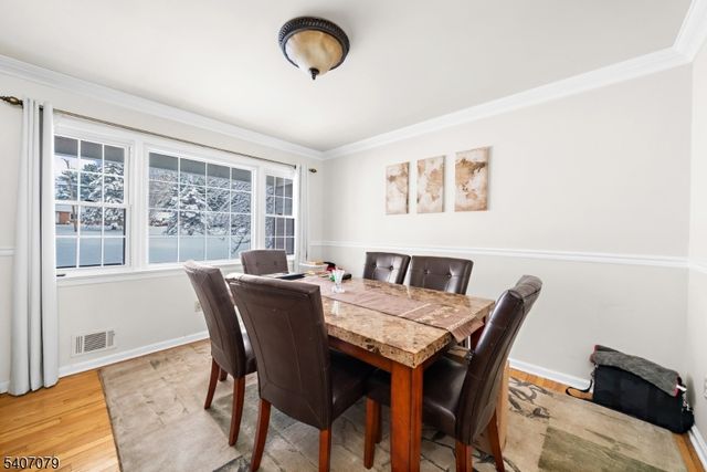 1 Oak Grove Rd, Raritan Twp., NJ 08822