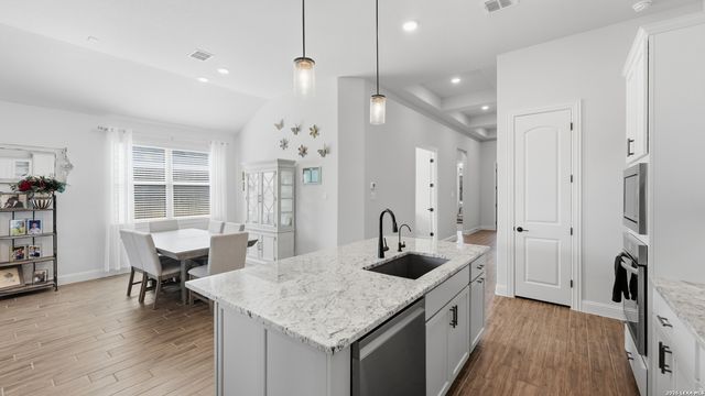 1420 Quarry Rock, New Braunfels, TX 78132