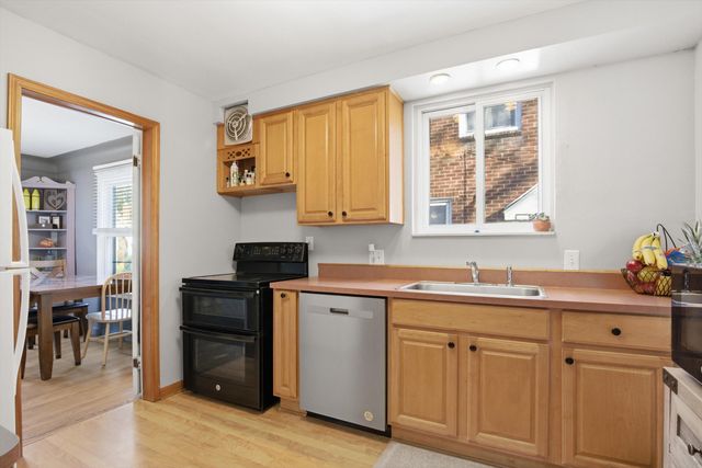 1000 N Elizabeth Street, Dearborn, MI 48128