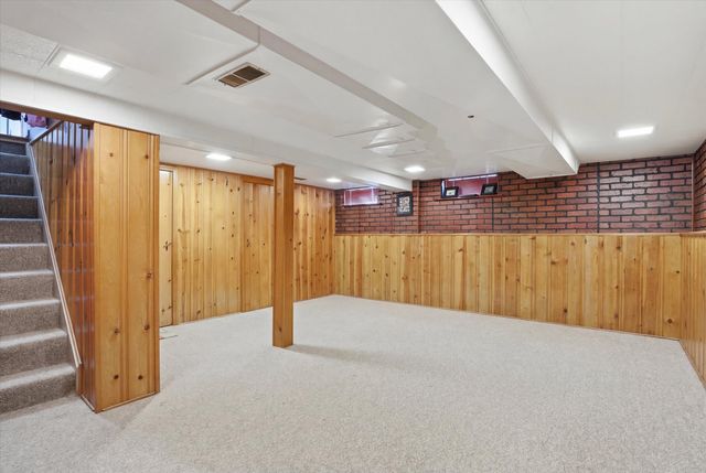 1000 N Elizabeth Street, Dearborn, MI 48128