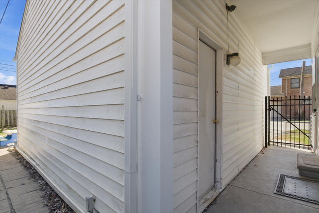 1000 N Elizabeth Street, Dearborn, MI 48128