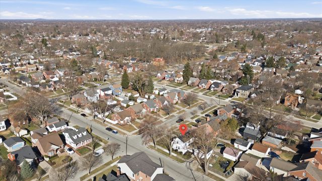 1000 N Elizabeth Street, Dearborn, MI 48128