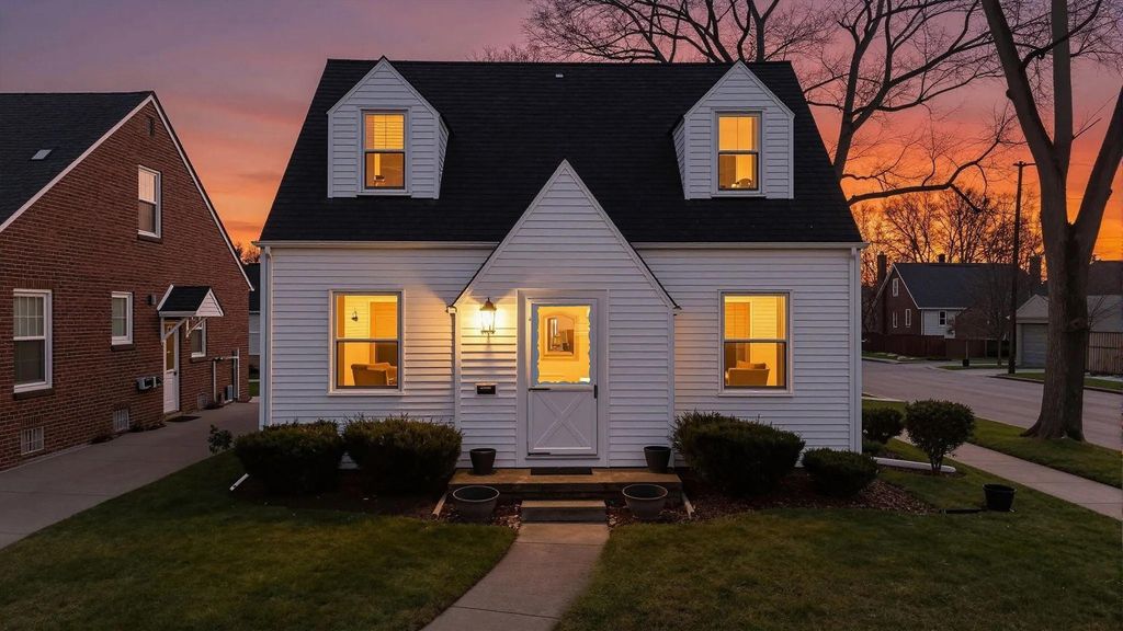 1000 N Elizabeth Street, Dearborn, MI 48128