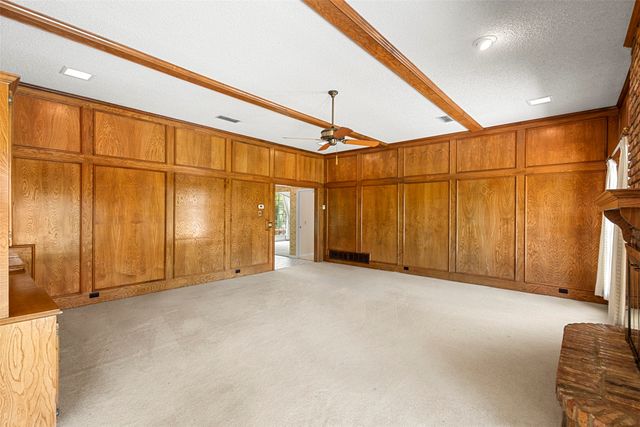 110 Cedar Drive, Oak Leaf, TX 75154