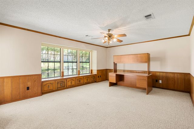 110 Cedar Drive, Oak Leaf, TX 75154