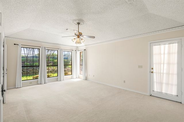 110 Cedar Drive, Oak Leaf, TX 75154