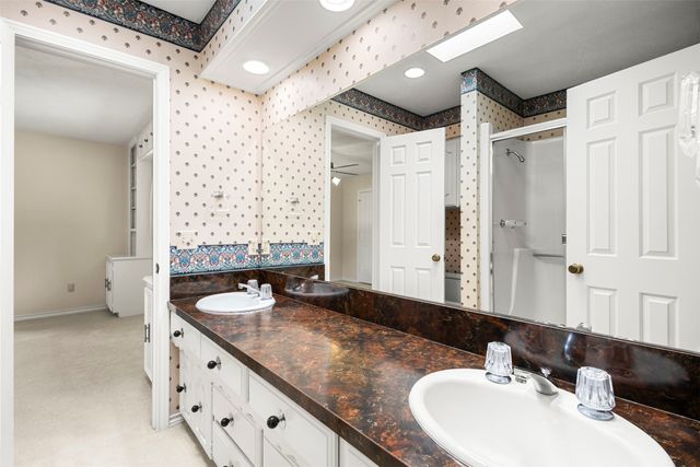 110 Cedar Drive, Oak Leaf, TX 75154