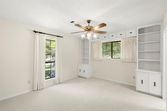 110 Cedar Drive, Oak Leaf, TX 75154