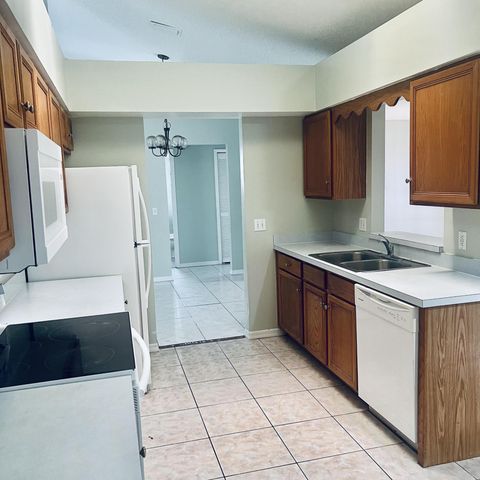 6911 NW Dorothy Street, Port St. Lucie, Port St Lucie, FL 34983