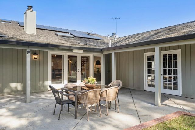 648 Spargur Drive, Los Altos, CA 94022