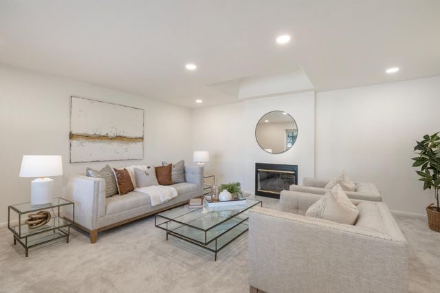 648 Spargur Drive, Los Altos, CA 94022