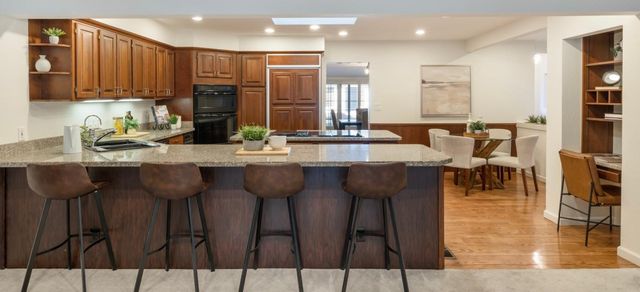 648 Spargur Drive, Los Altos, CA 94022