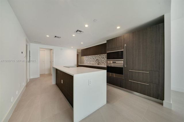 1150 102nd St 603, Bay Harbor Islands, FL 33154