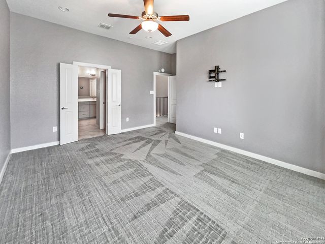 3831 Harry Wurzbach Bldg 16, San Antonio, TX 78209