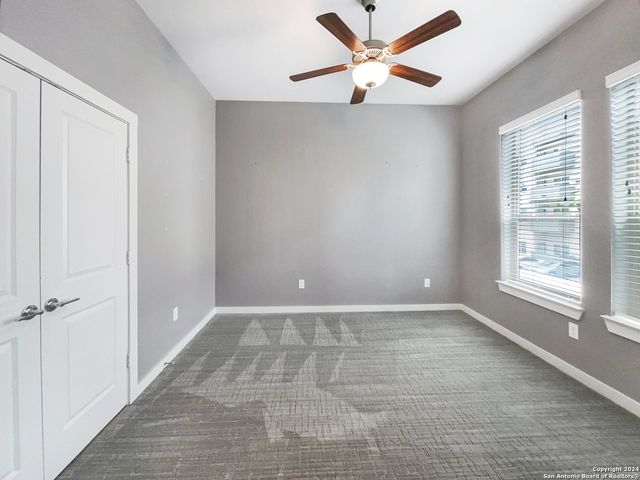 3831 Harry Wurzbach Bldg 16, San Antonio, TX 78209
