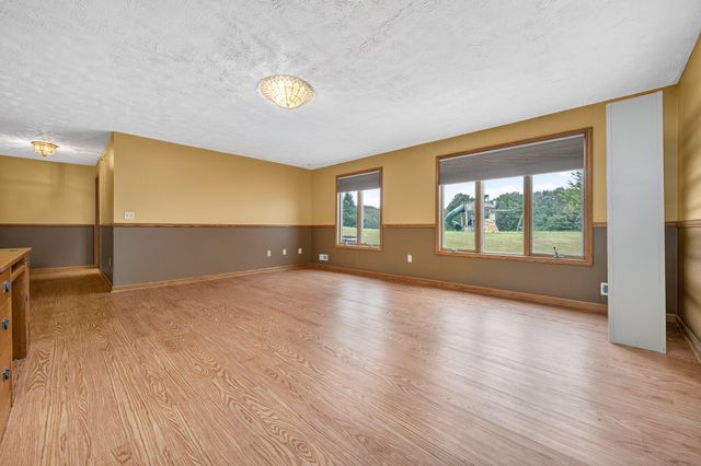 5430 E T Avenue, Brady Twp, MI 49097
