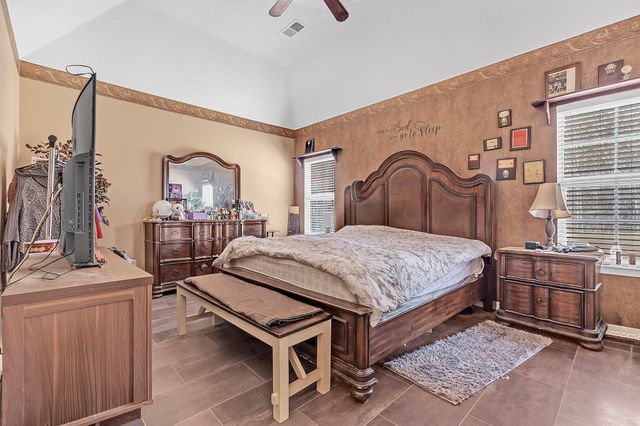 4883 SADDLEHORN CV, Memphis, TN 38125