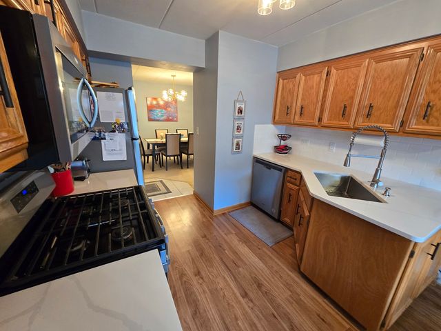 5018 Midlothian Turnpike 1006, Crestwood, IL 60418