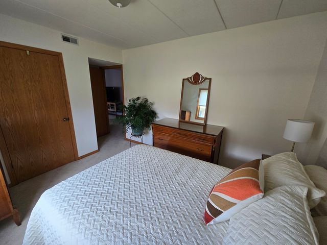 5018 Midlothian Turnpike 1006, Crestwood, IL 60418