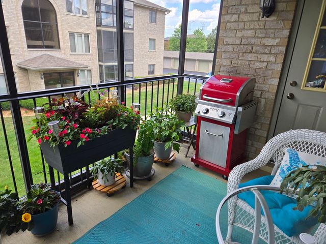 5018 Midlothian Turnpike 1006, Crestwood, IL 60418
