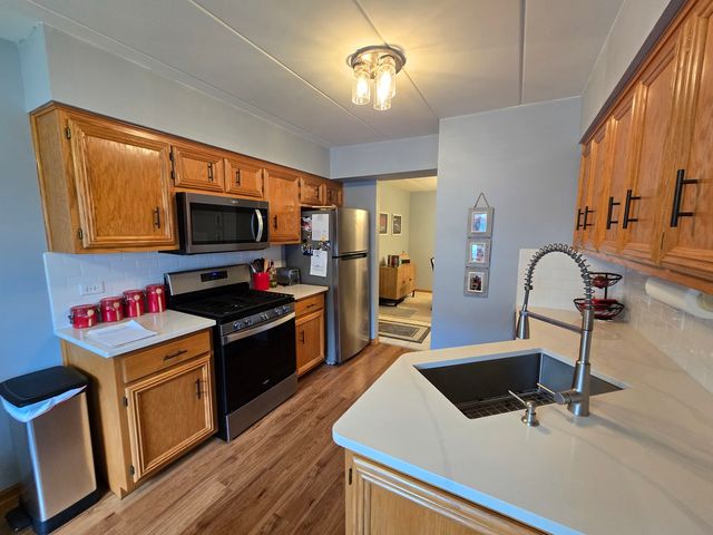 5018 Midlothian Turnpike 1006, Crestwood, IL 60418