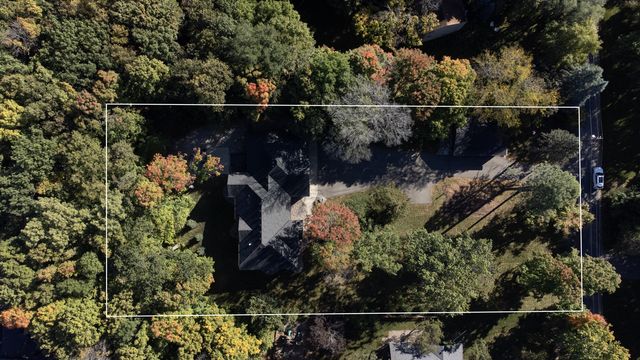 20060 Vine Street, Excelsior, MN 55331