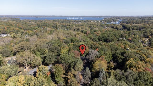 20060 Vine Street, Excelsior, MN 55331